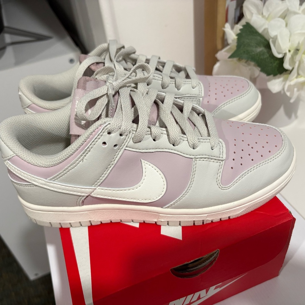 Nike Women's Light Gray and Soft Pink Sneakers